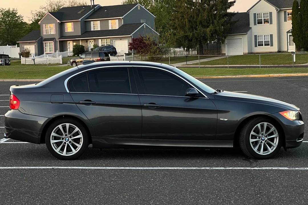 2008 BMW E90 335i Sedan - Image 3 of 31
