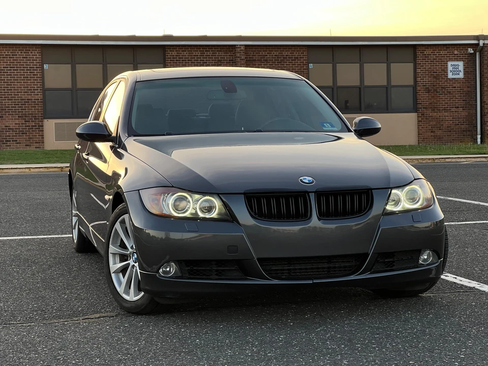 2008 BMW E90 335i Sedan - Image 13 of 31