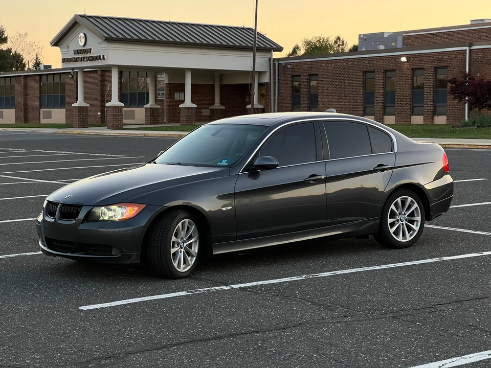 2008 BMW E90 335i Sedan - Image 7 of 31
