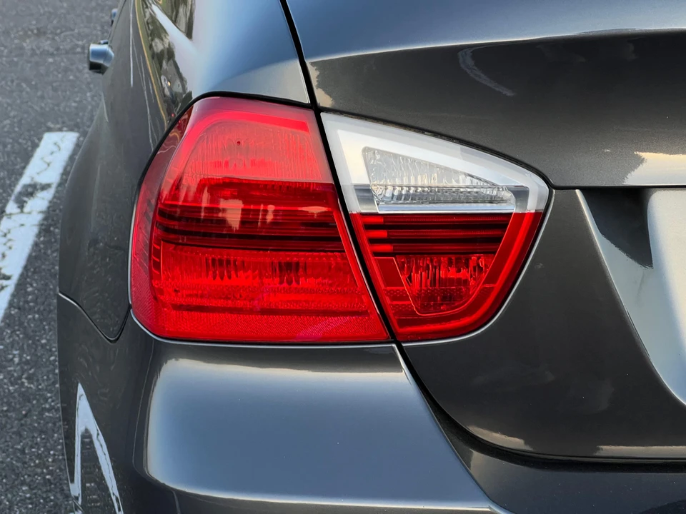 2008 BMW E90 335i Sedan - Image 26 of 31