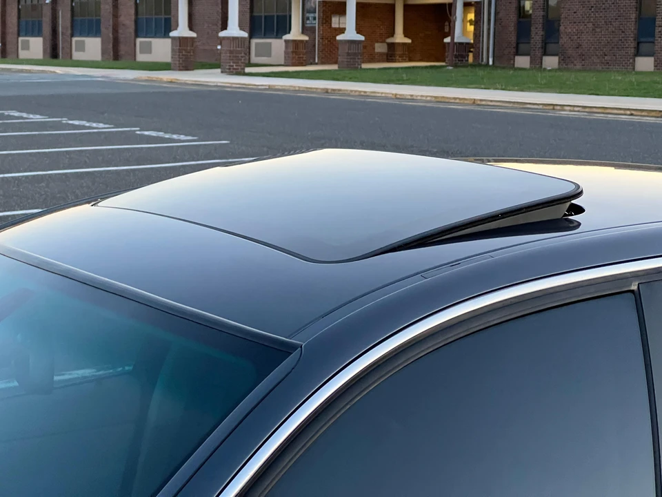 2008 BMW E90 335i Sedan - Image 21 of 31