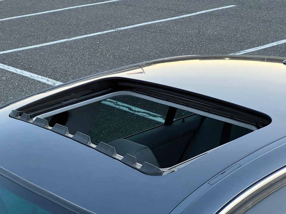 2008 BMW E90 335i Sedan - Image 22 of 31