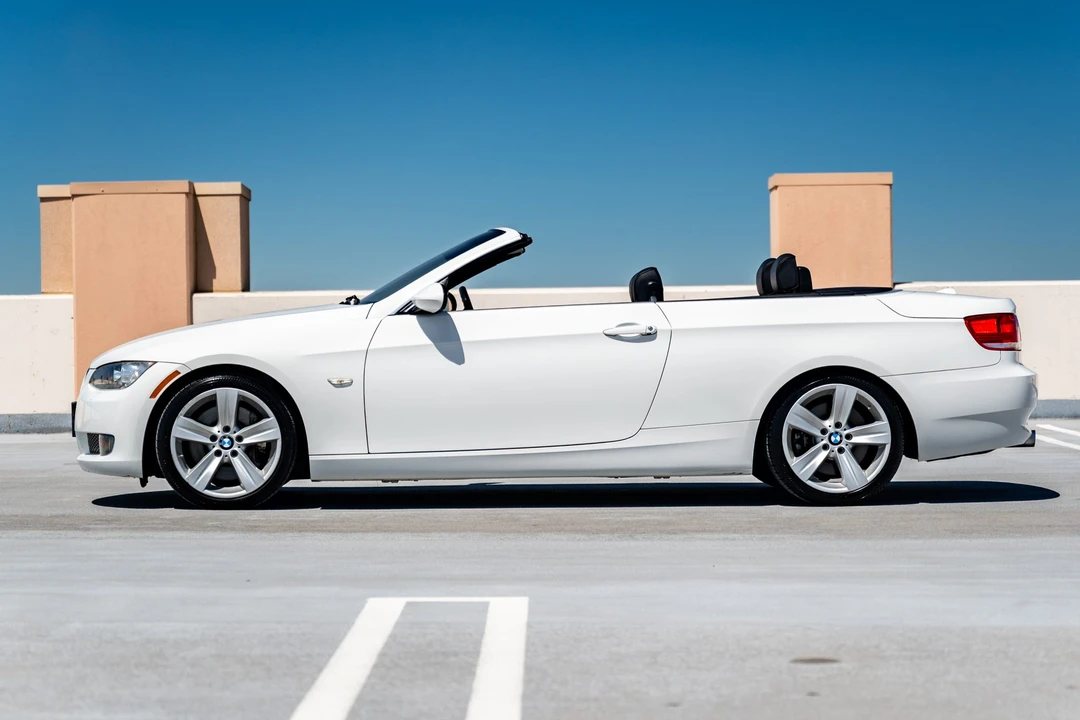 2008 BMW E93 335i Convertible - Image 3 of 31