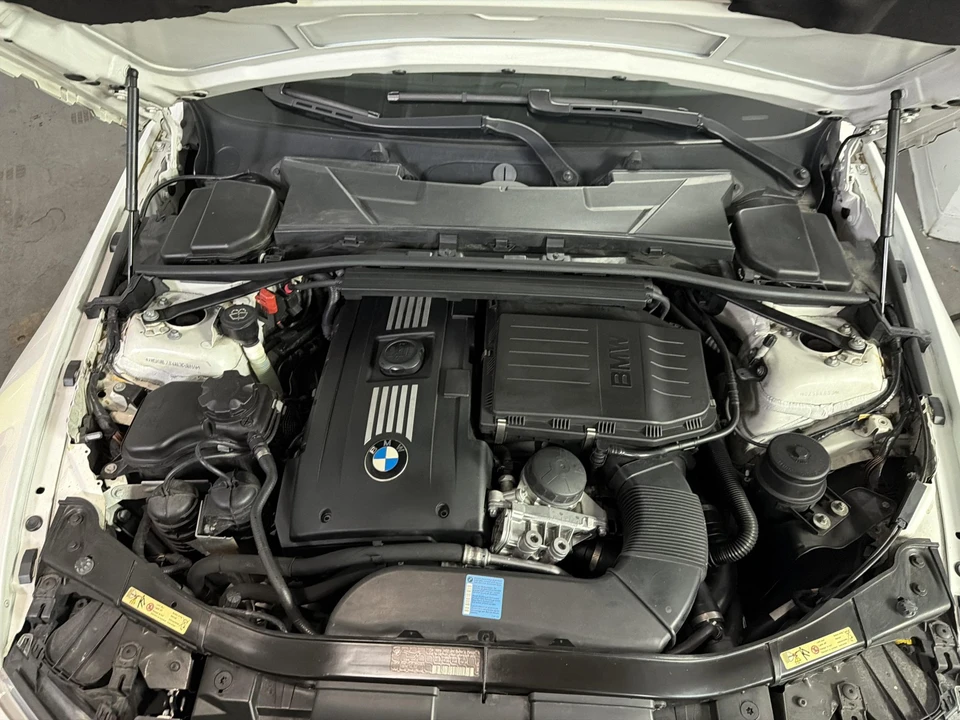 2008 BMW E93 335i Convertible - Image 31 of 31