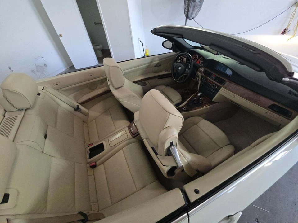 2008 BMW E93 335i Convertible - Image 13 of 31