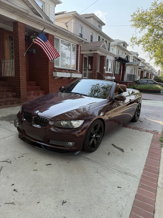 2008 BMW E93 335i Convertible - Image 2 of 31