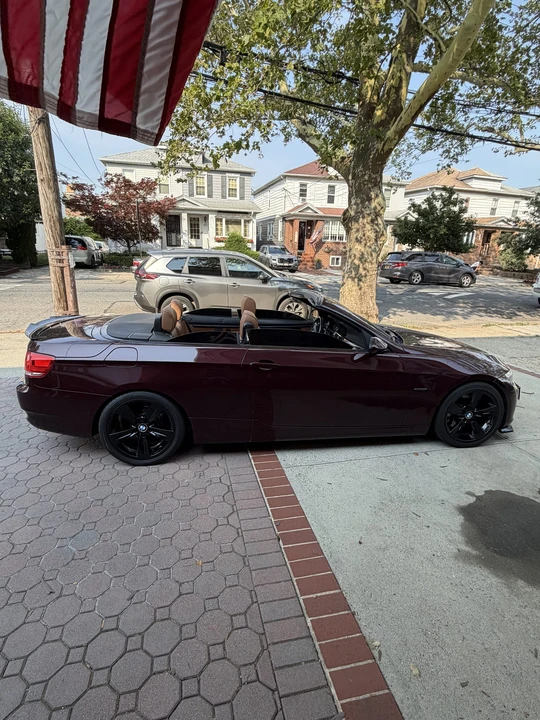 2008 BMW E93 335i Convertible - Image 8 of 31