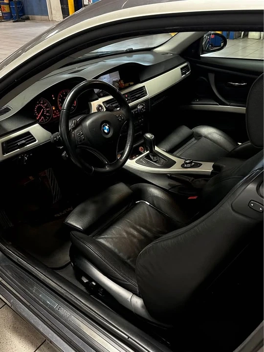 2008 BMW E90 335i Sedan - Image 12 of 20