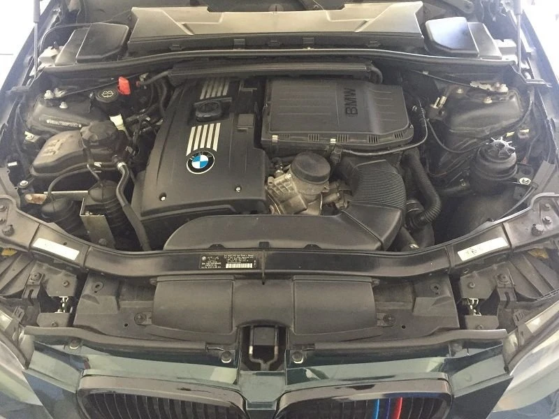 2008 BMW E93 335i Convertible - Image 10 of 10