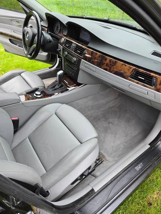 2008 BMW E90 335i Sedan - Image 13 of 21