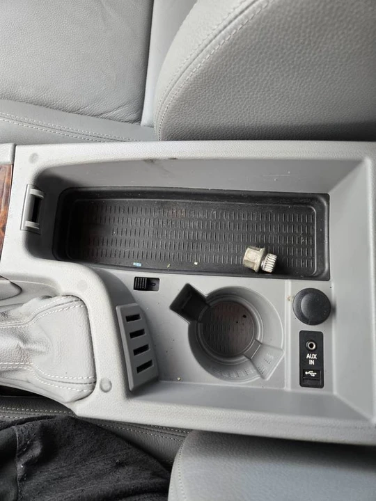 2008 BMW 3 Series - Image 16 of 24