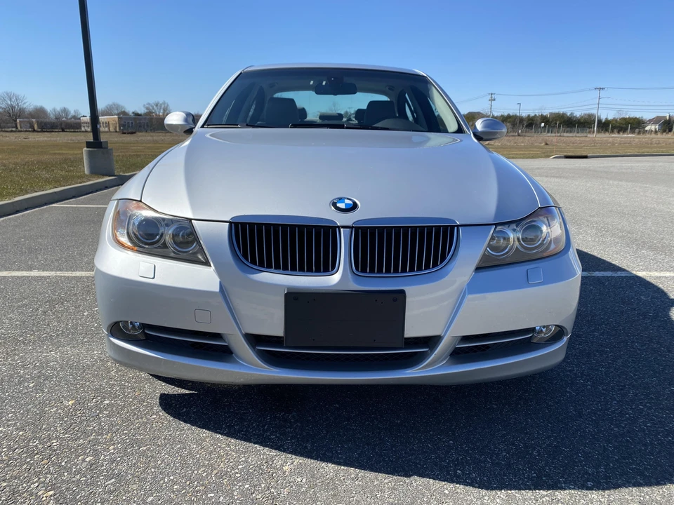 2008 BMW E90 335i Sedan - Image 2 of 31