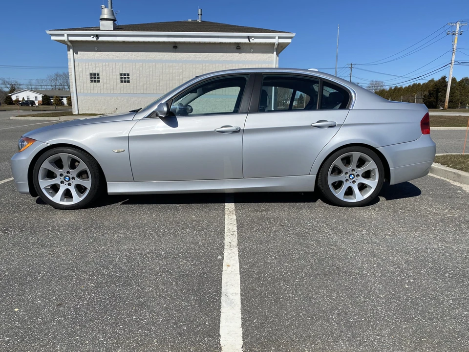 2008 BMW E90 335i Sedan - Image 8 of 31