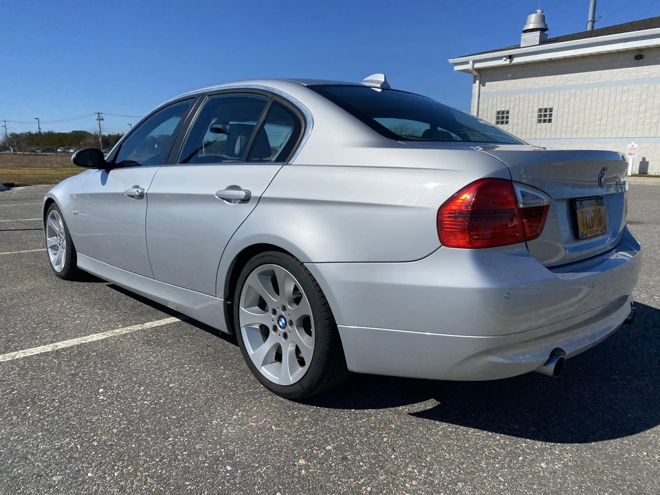 2008 BMW E90 335i Sedan - Image 5 of 31