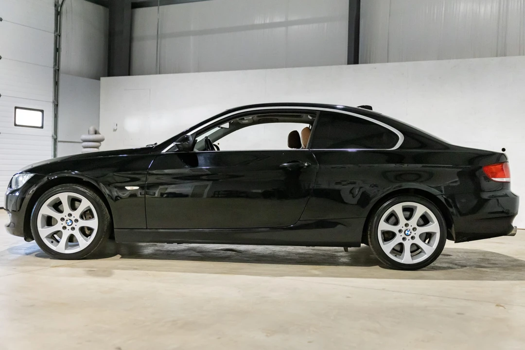 2008 BMW E92 335i Coupe - Image 4 of 31