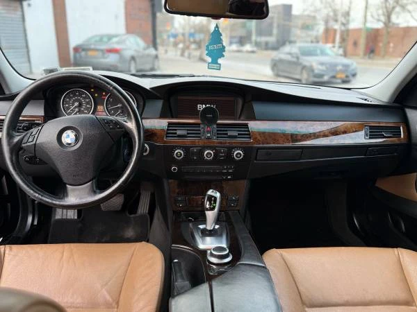 2008 BMW E60 5 Series Sedan - Image 9 of 10