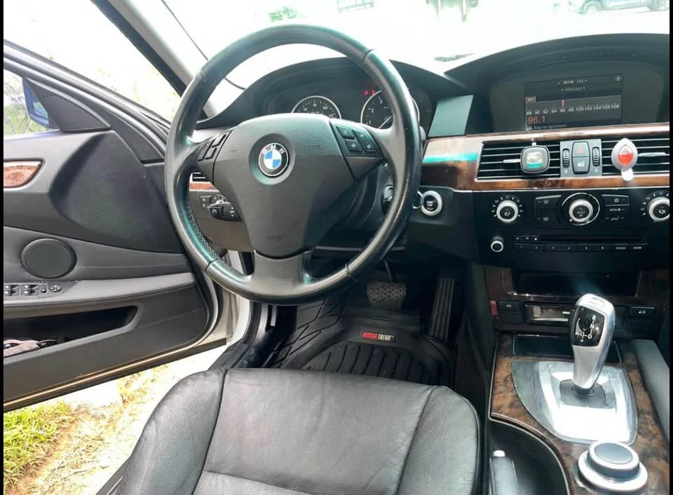 2008 BMW E60 5 Series Sedan - Image 10 of 14