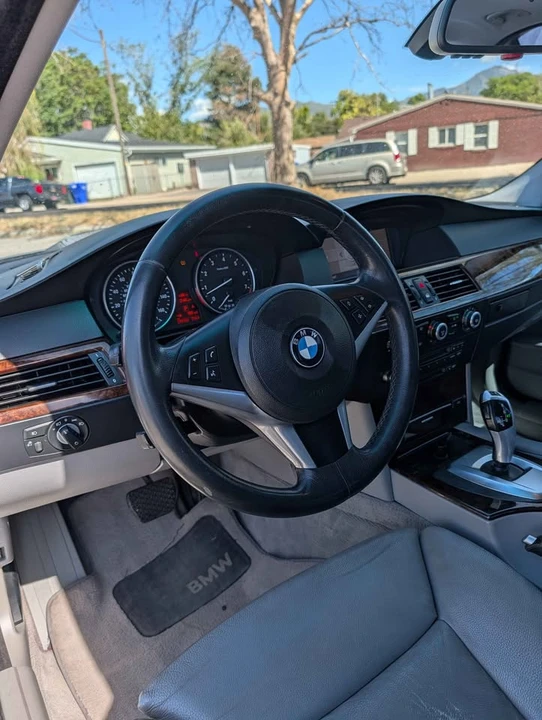 2008 BMW E60 5 Series Sedan - Image 10 of 12