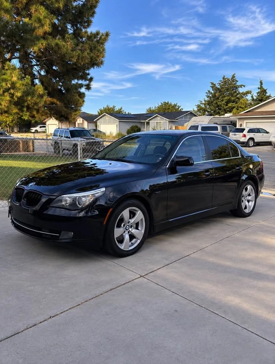 2008 BMW E60 5 Series Sedan - Image 2 of 5