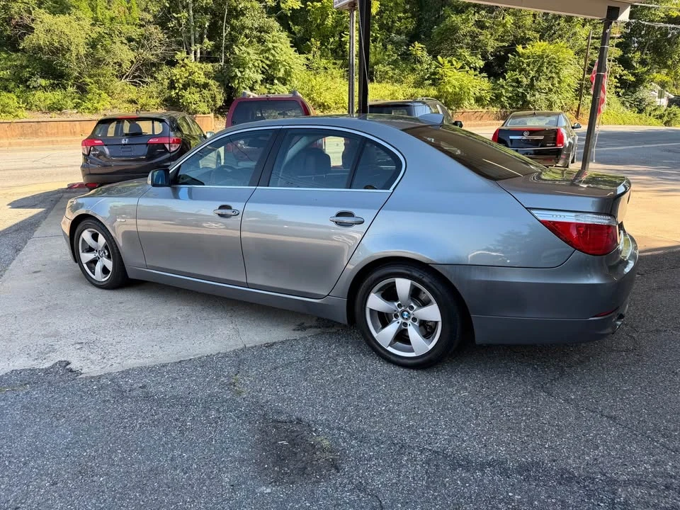 2008 BMW E60 5 Series Sedan - Image 2 of 9