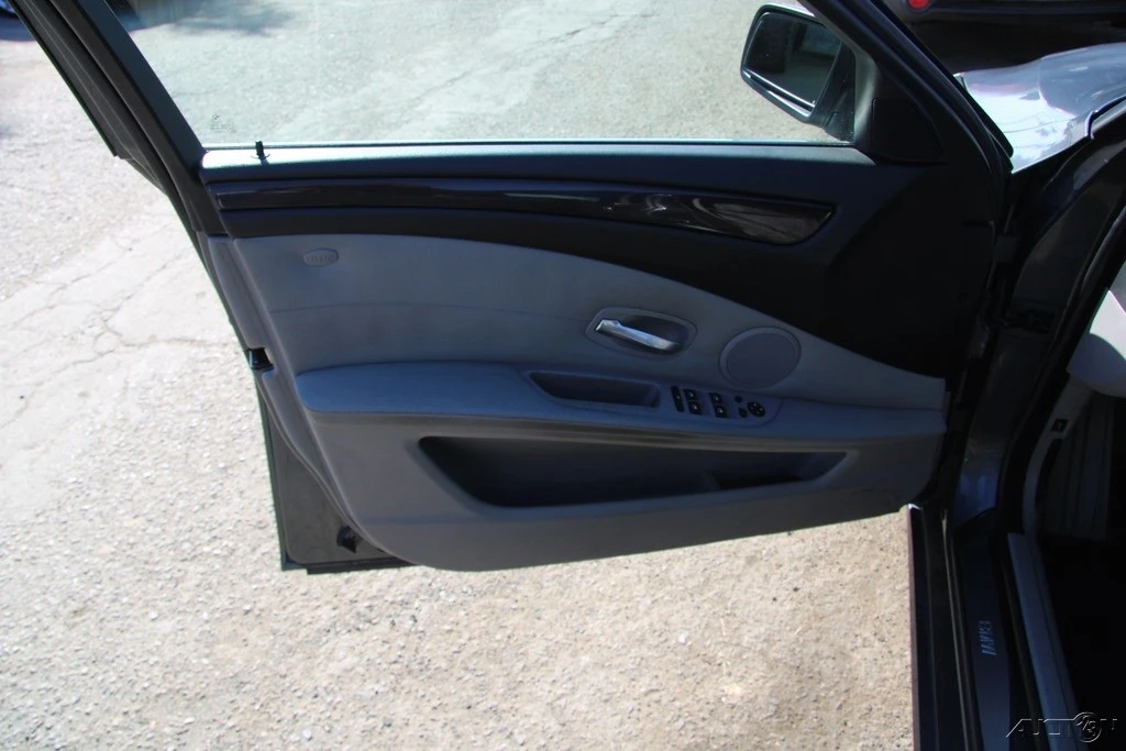 2008 BMW E60 5 Series Sedan - Image 14 of 21