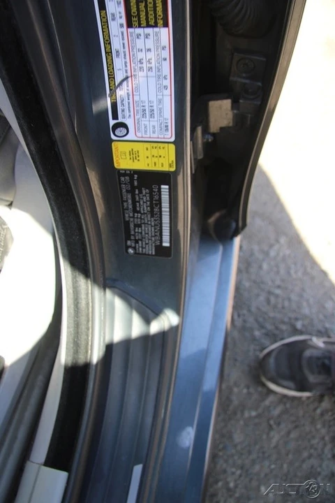 2008 BMW E60 5 Series Sedan - Image 13 of 21