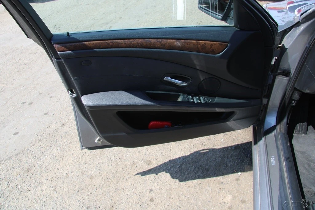 2008 BMW E60 5 Series Sedan - Image 14 of 21