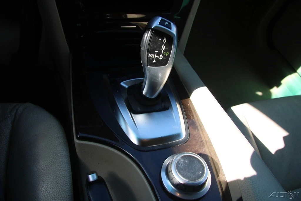 2008 BMW E60 5 Series Sedan - Image 16 of 21