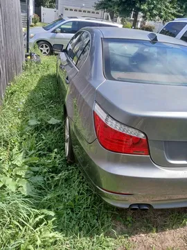 2008 BMW 5 Series 528xi Sedan 4D