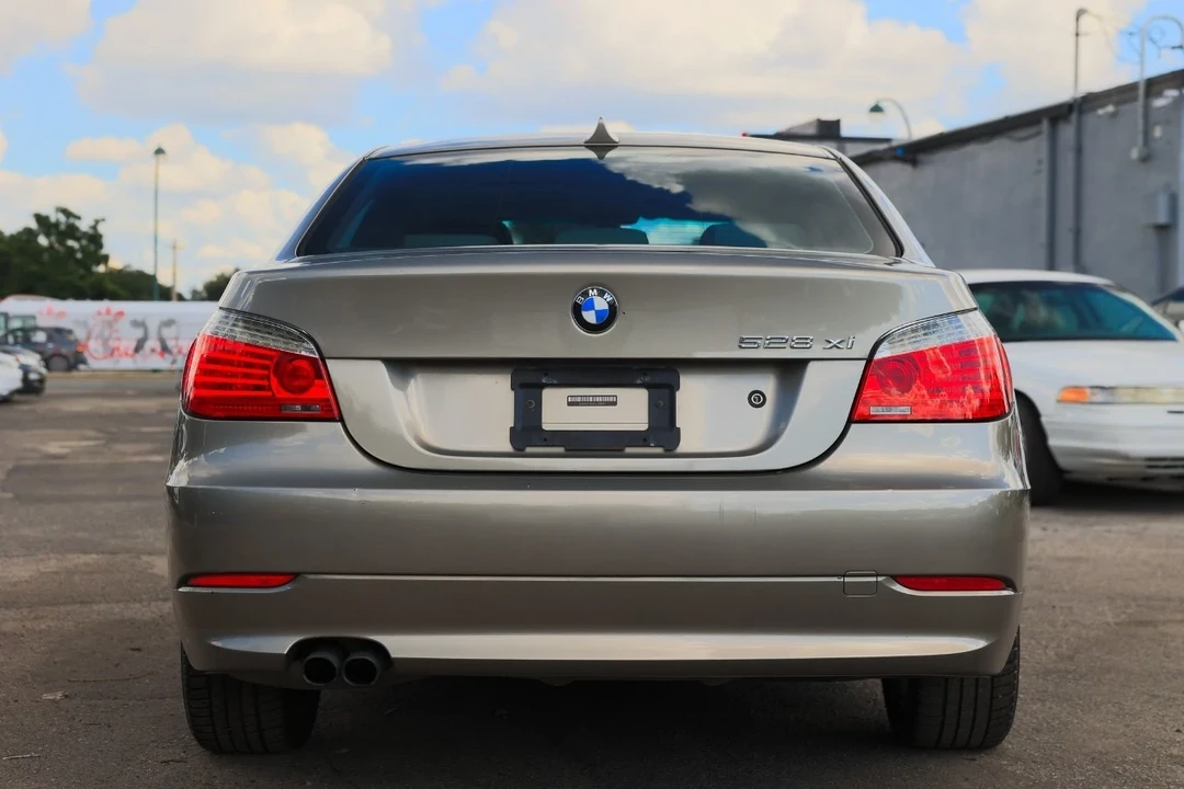2008 BMW E60 5 Series Sedan - Image 7 of 12