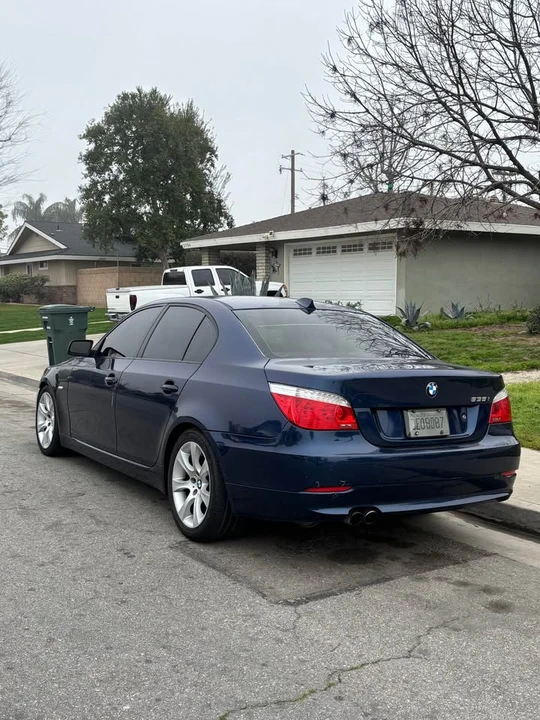 2008 BMW E60 5 Series Sedan - Image 2 of 3