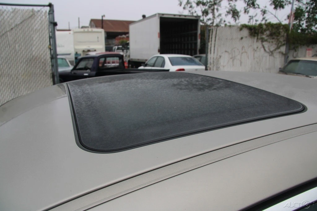 2008 BMW E60 5 Series Sedan - Image 10 of 21