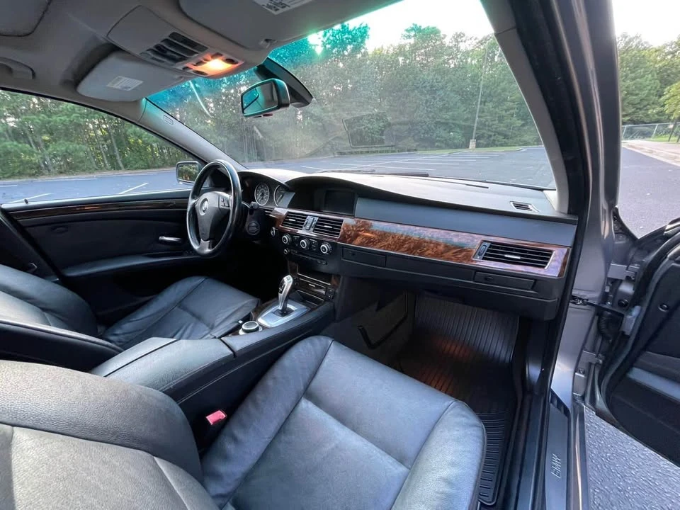 2008 BMW E60 5 Series Sedan - Image 14 of 19