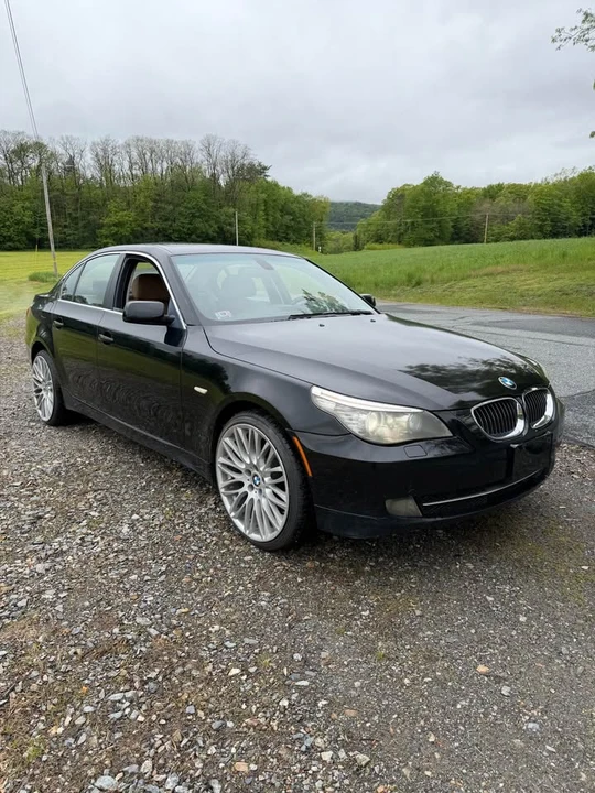 2008 BMW E60 5 Series Sedan - Image 2 of 6