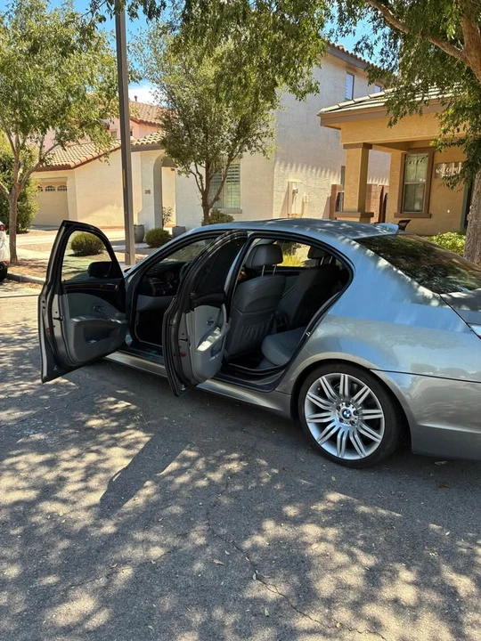 2008 BMW E60 545i & 550i Sedan - Image 3 of 9