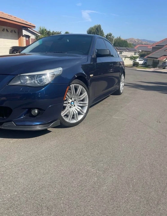2008 BMW E60 545i & 550i Sedan - Image 5 of 8