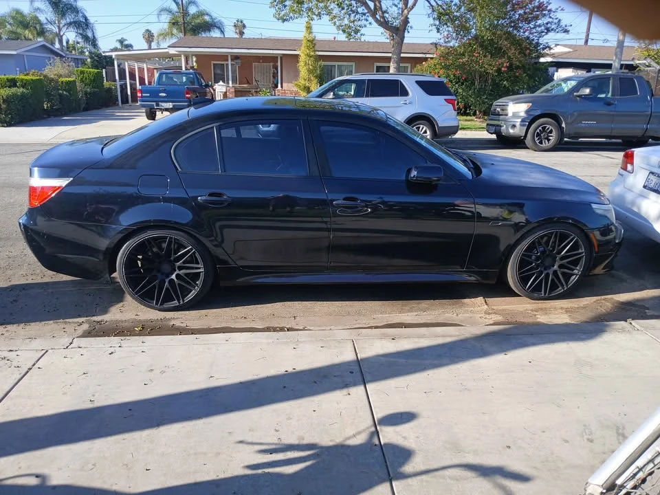 2008 BMW E60 545i & 550i Sedan - Image 3 of 16