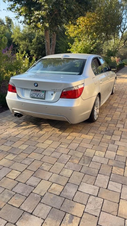 2008 BMW E60 545i & 550i Sedan - Image 6 of 16