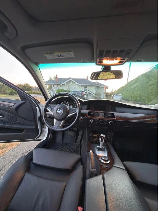 2008 BMW E60 5 Series Sedan - Image 14 of 17