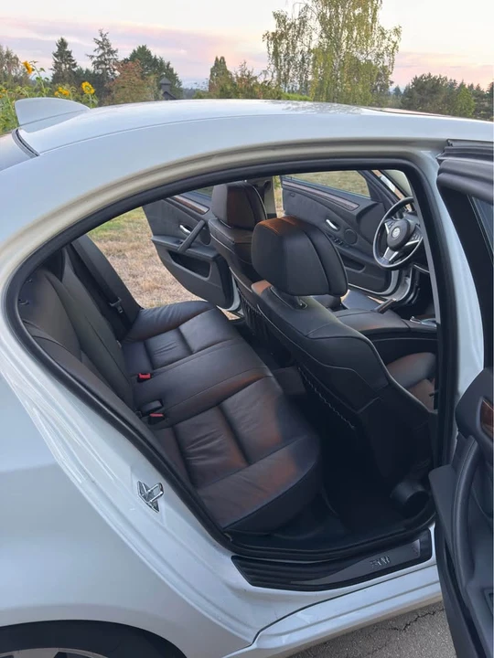 2008 BMW E60 5 Series Sedan - Image 11 of 17