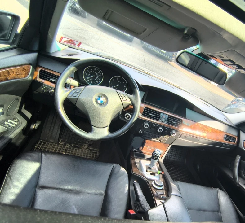 2008 BMW E60 5 Series Sedan - Image 9 of 10