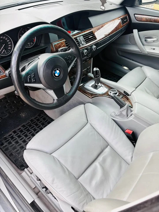 2008 BMW E60 5 Series Sedan - Image 5 of 8