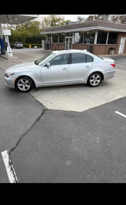 2008 BMW E60 5 Series Sedan - Image 2 of 7