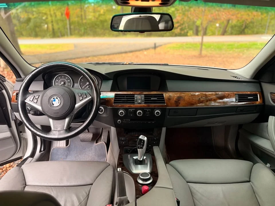 2008 BMW E60 5 Series Sedan - Image 7 of 16