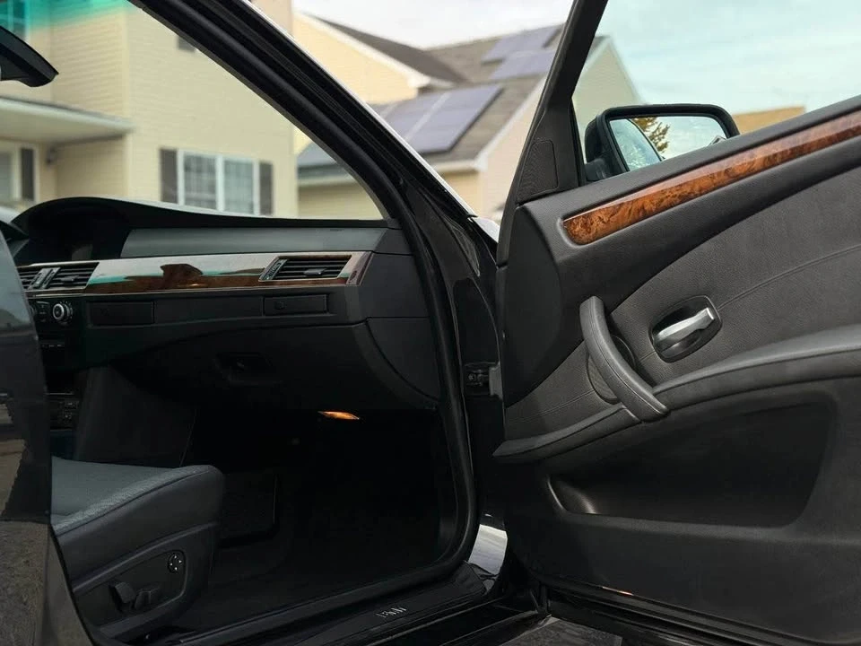 2008 BMW E60 5 Series Sedan - Image 12 of 20