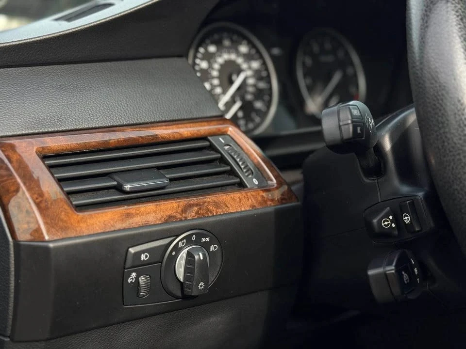2008 BMW E60 5 Series Sedan - Image 13 of 20