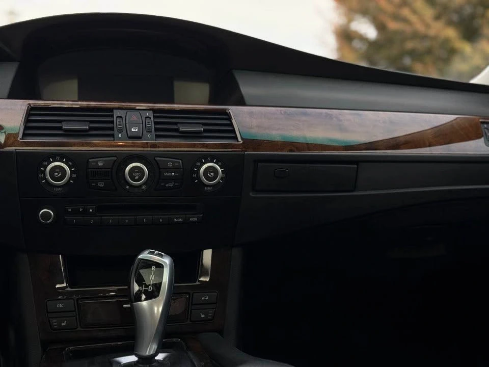 2008 BMW E60 5 Series Sedan - Image 10 of 20