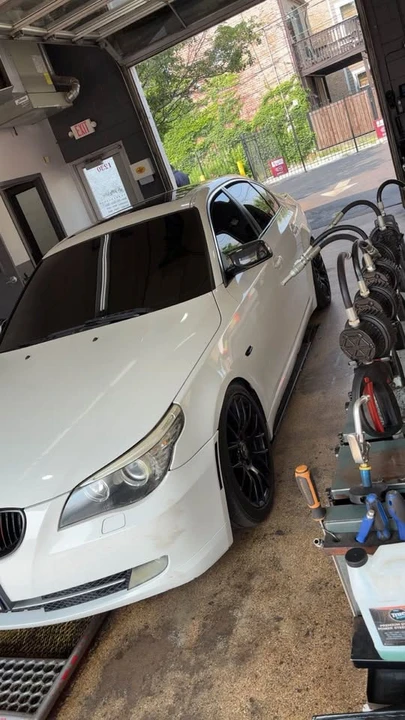 2008 BMW E60 5 Series Sedan - Image 2 of 10