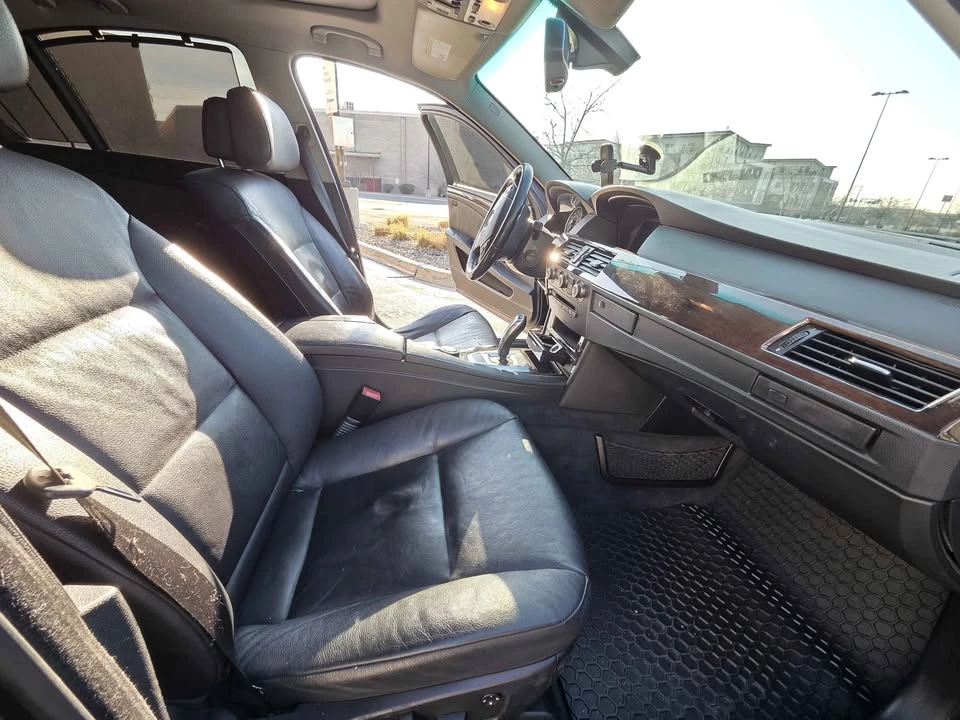 2008 BMW E60 5 Series Sedan - Image 14 of 19