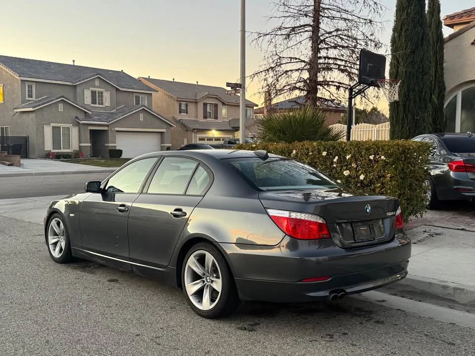 2008 BMW E60 5 Series Sedan - Image 2 of 6